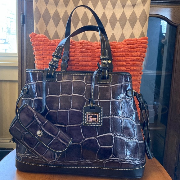 Dooney & Bourke Croc Embossed Black / Eggplant Tote - Picture 1 of 13